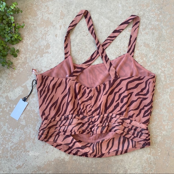 ASTR the Label Crossback Tiger Print Crop Tank Top - Picture 2 of 4